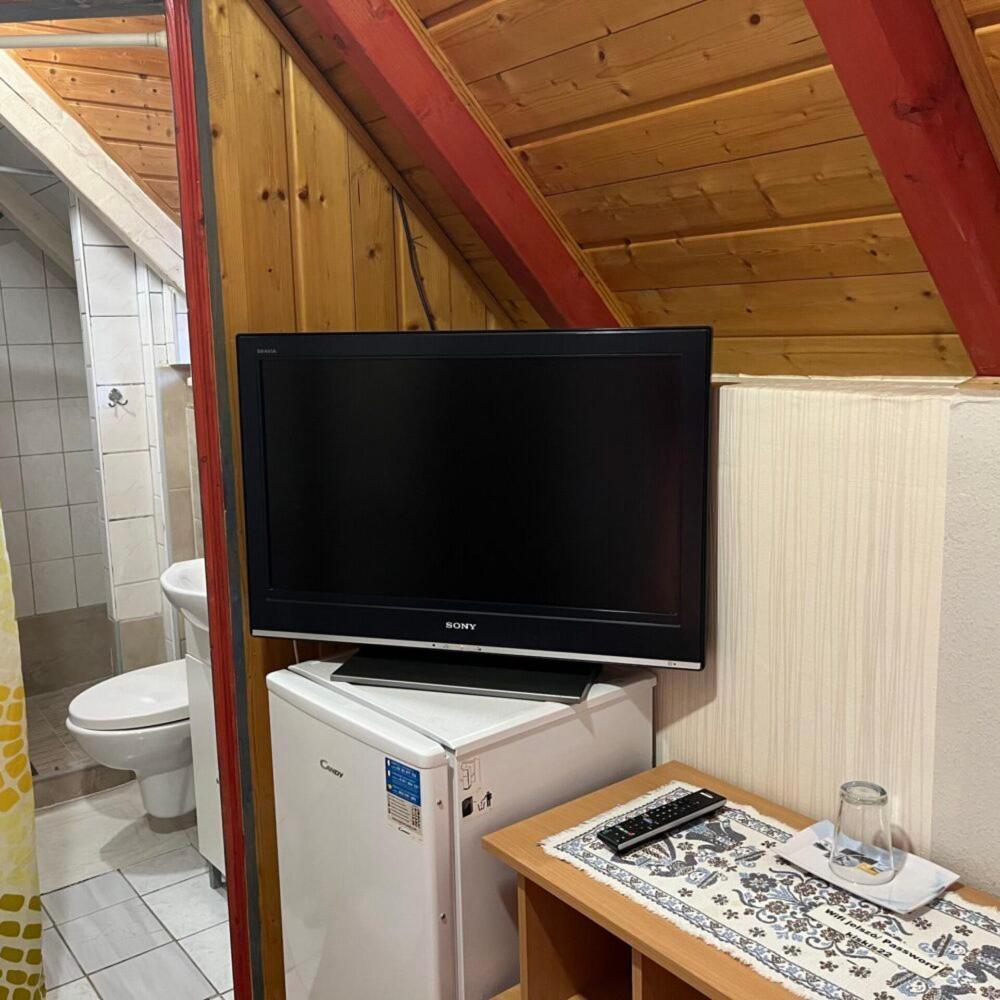 Lenzl'S Panzio Bed & Breakfast Szigetvár Dış mekan fotoğraf