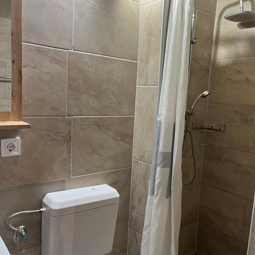Lenzl'S Panzio Bed & Breakfast Szigetvár Dış mekan fotoğraf