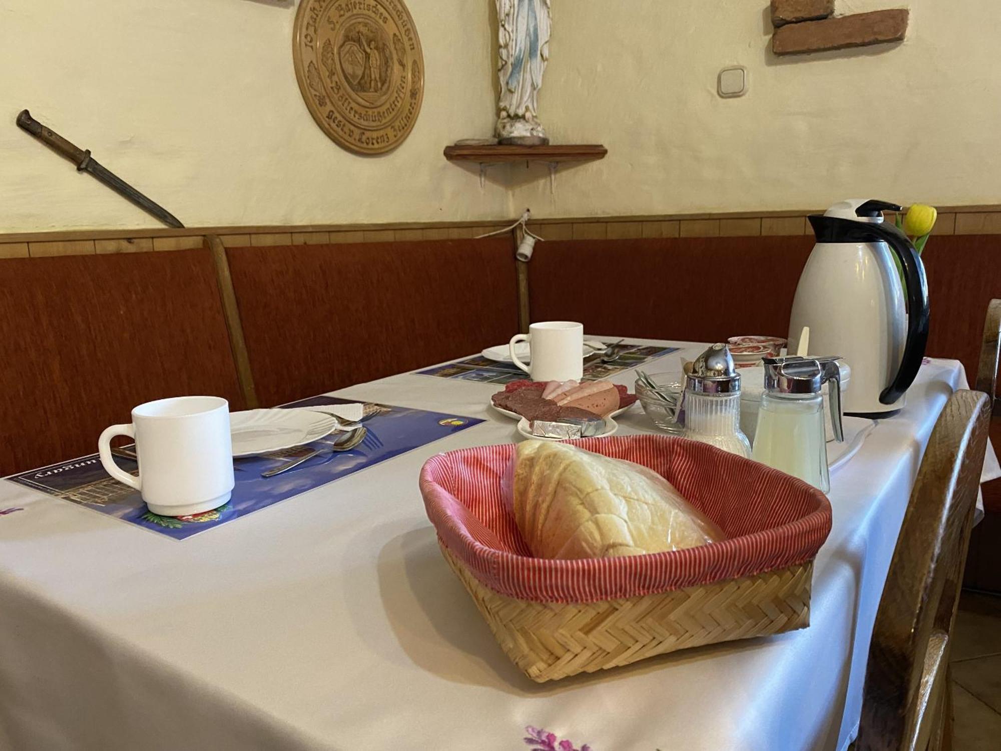 Lenzl'S Panzio Bed & Breakfast Szigetvár Dış mekan fotoğraf